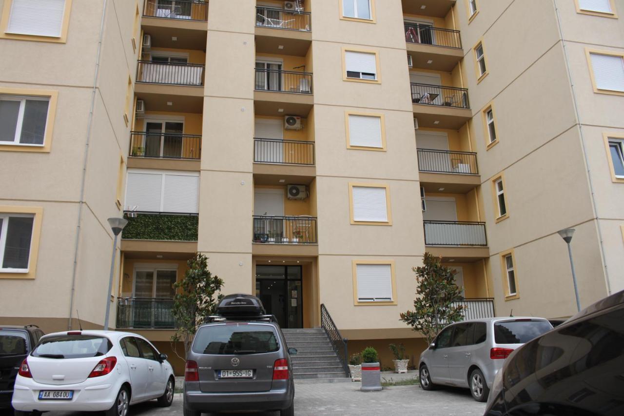 Everest Apartments Shengjin Exterior photo